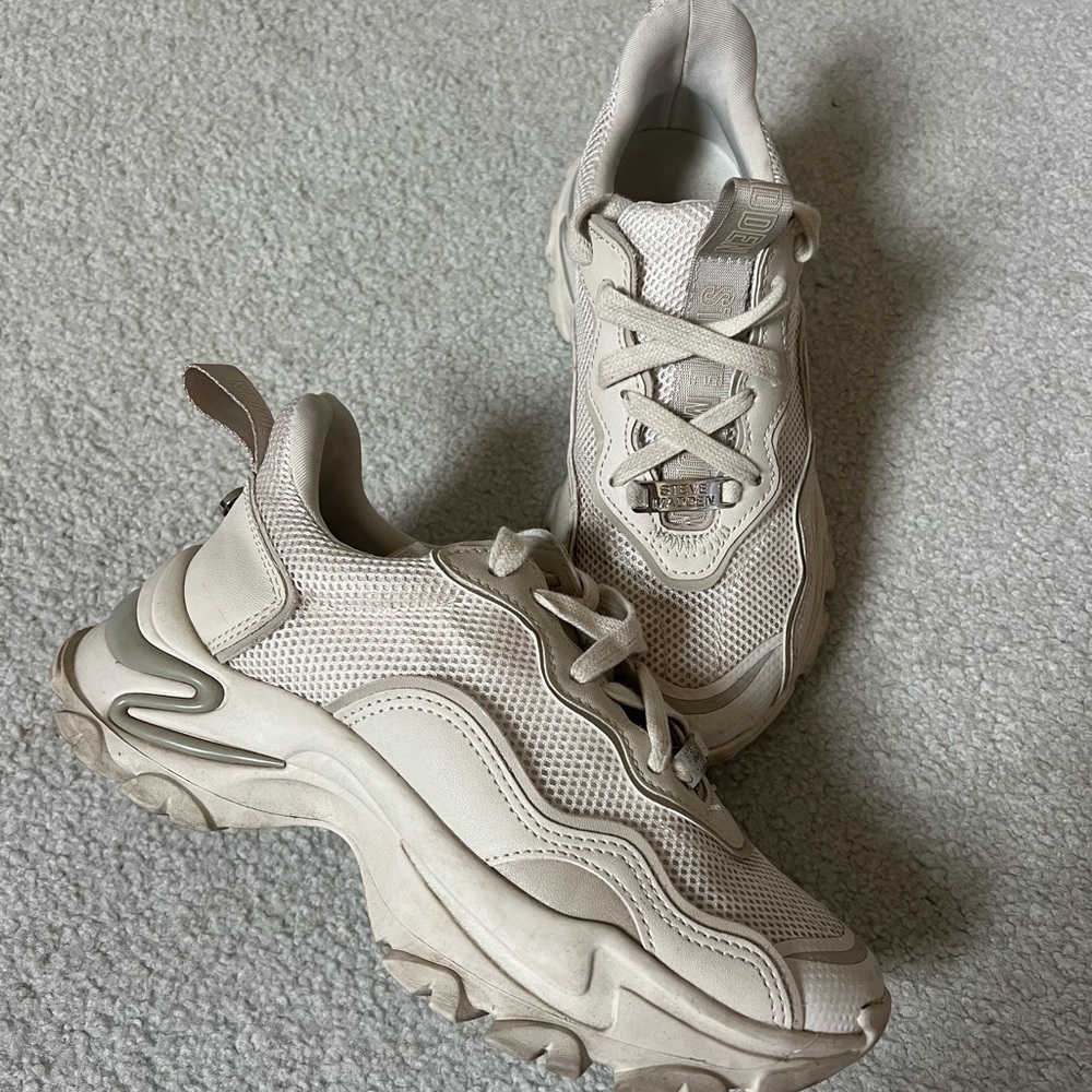 Steve Madden New Cream Sneakers